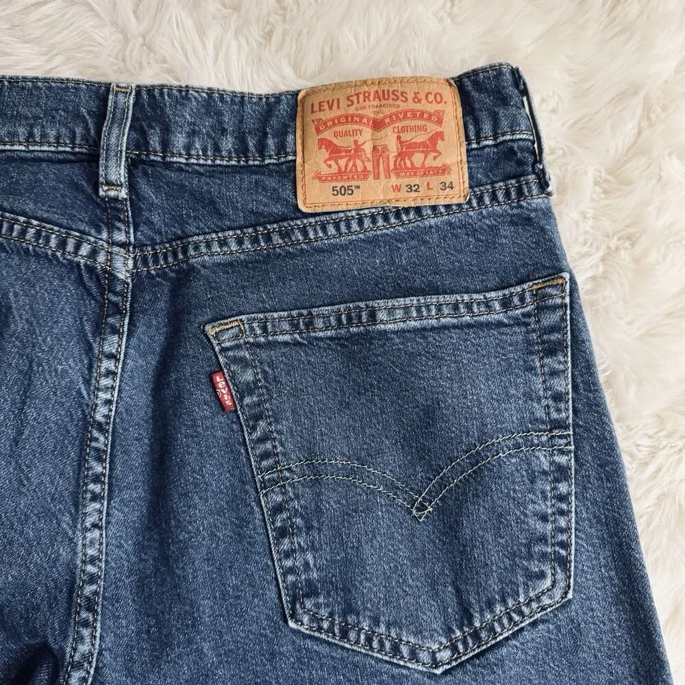 Levis 505 Straight Jeans Mens 32x34 Measures 31x32.5 Dark Wash Blue Denim Casual